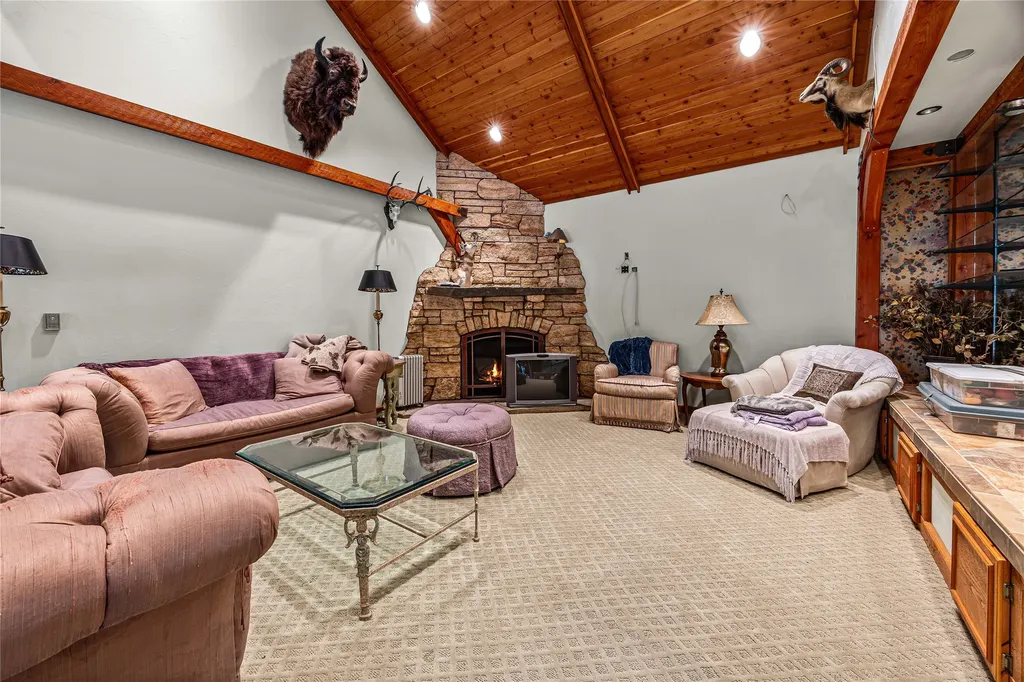 80 Browns Gulch Road Clancy MT 59634