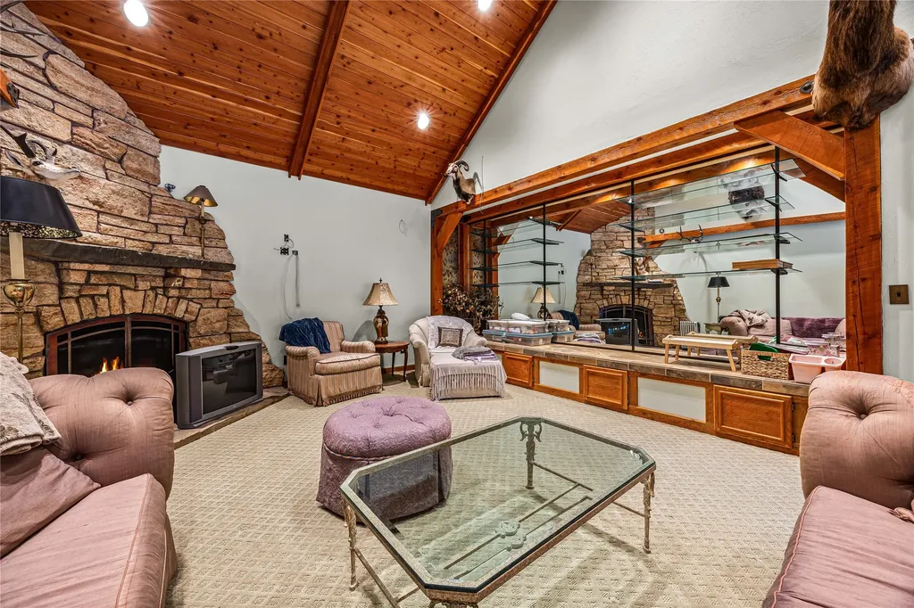 80 Browns Gulch Road Clancy MT 59634