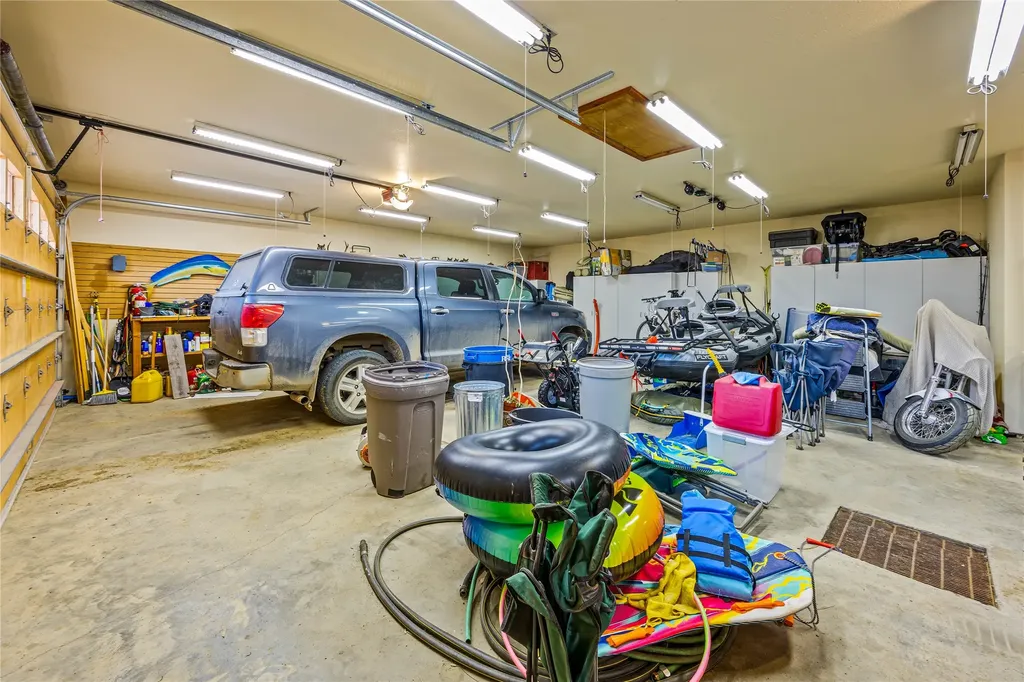 80 Browns Gulch Road Clancy MT 59634