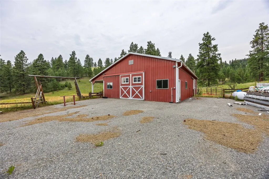 80 Browns Gulch Road Clancy MT 59634
