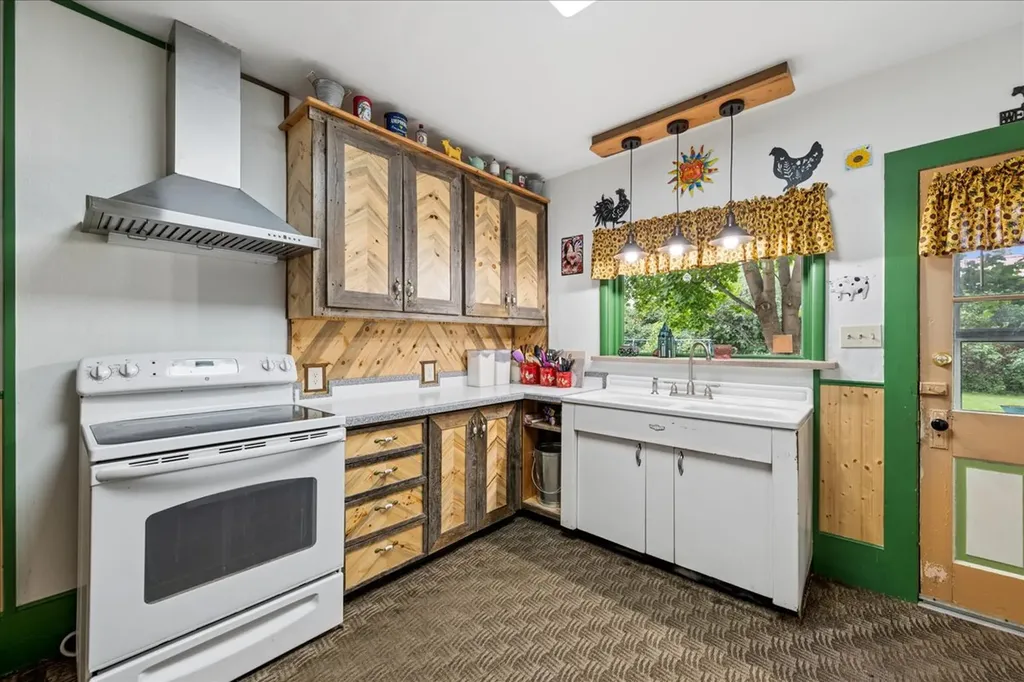 105 1st Avenue W Columbia Falls MT 59912