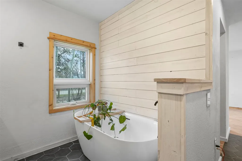 360 W River Road Hamilton MT 59840