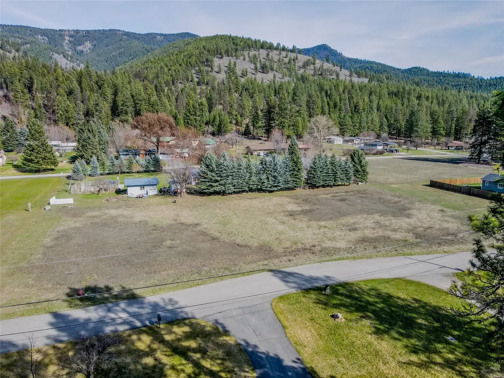 Nhn Yellowtail Road Libby MT 59923