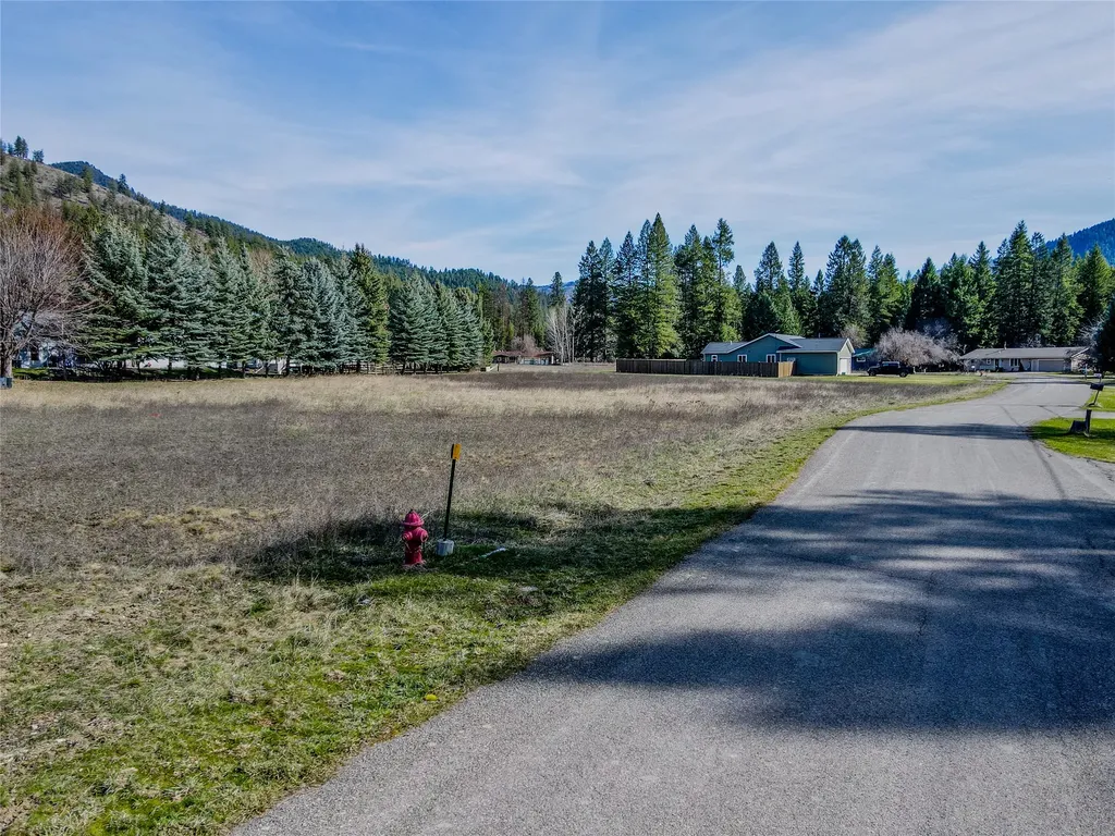 Nhn Yellowtail Road Libby MT 59923