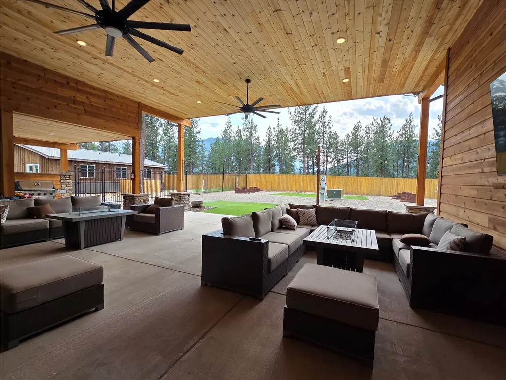 570 Shyrock Loop Drive Superior MT 59872
