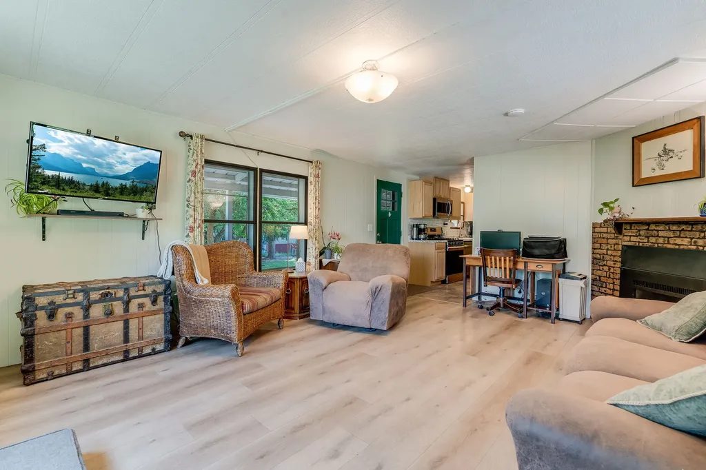 282 Dawn Drive Columbia Falls MT 59912