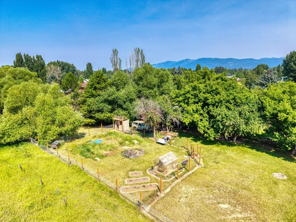 282 Dawn Drive Columbia Falls MT 59912