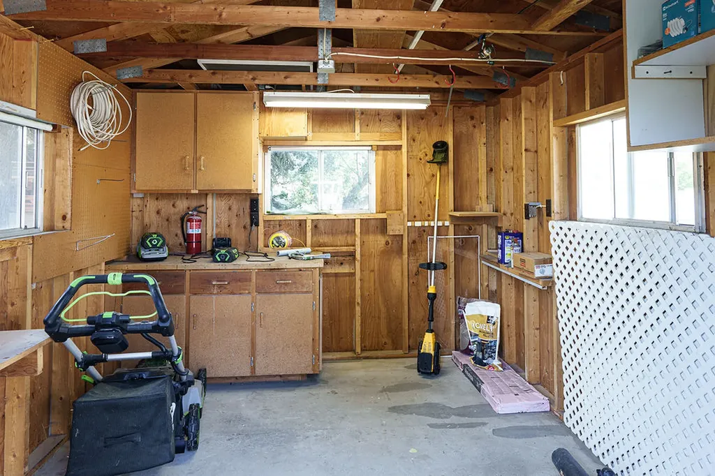 334 Hilltop Avenue Kalispell MT 59901
