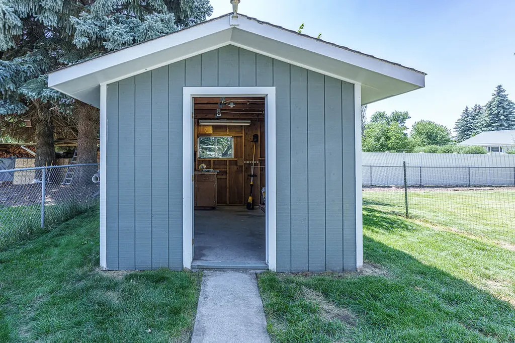334 Hilltop Avenue Kalispell MT 59901