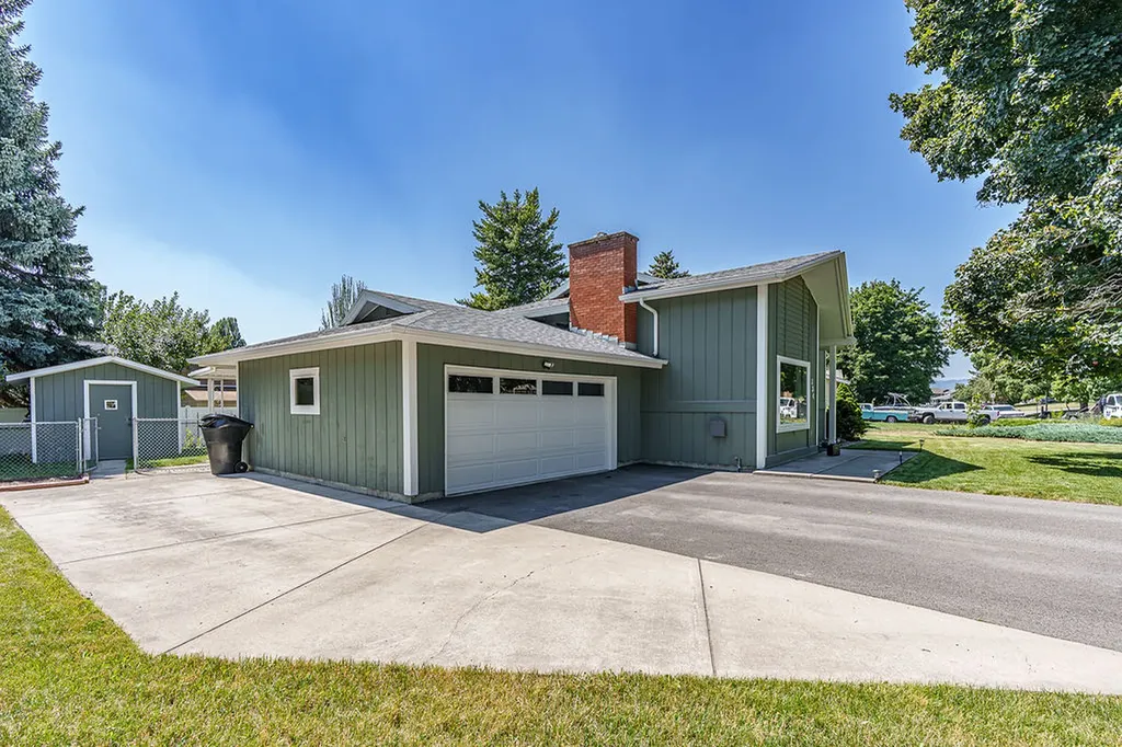 334 Hilltop Avenue Kalispell MT 59901