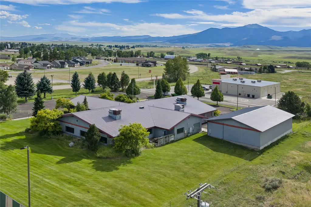 1003 Buckskin Drive Deer Lodge MT 59722