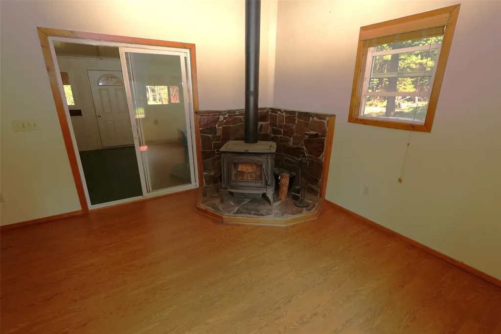 40 Old Cedar Creek Road Plains MT 59859