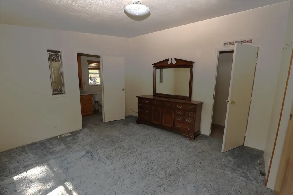 40 Old Cedar Creek Road Plains MT 59859