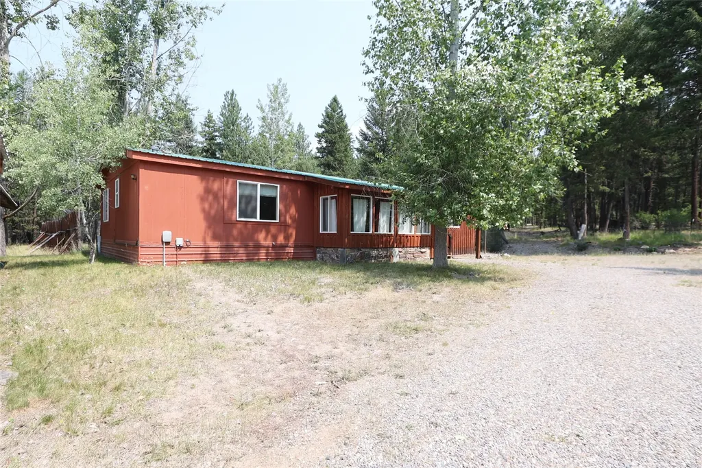 40 Old Cedar Creek Road Plains MT 59859