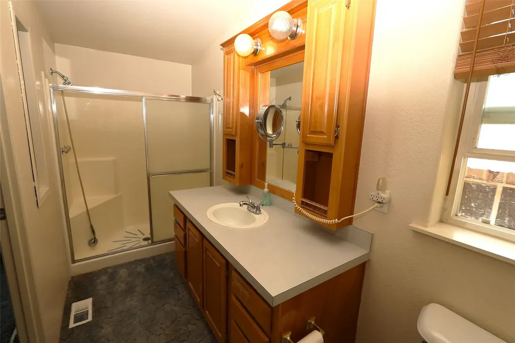 40 Old Cedar Creek Road Plains MT 59859
