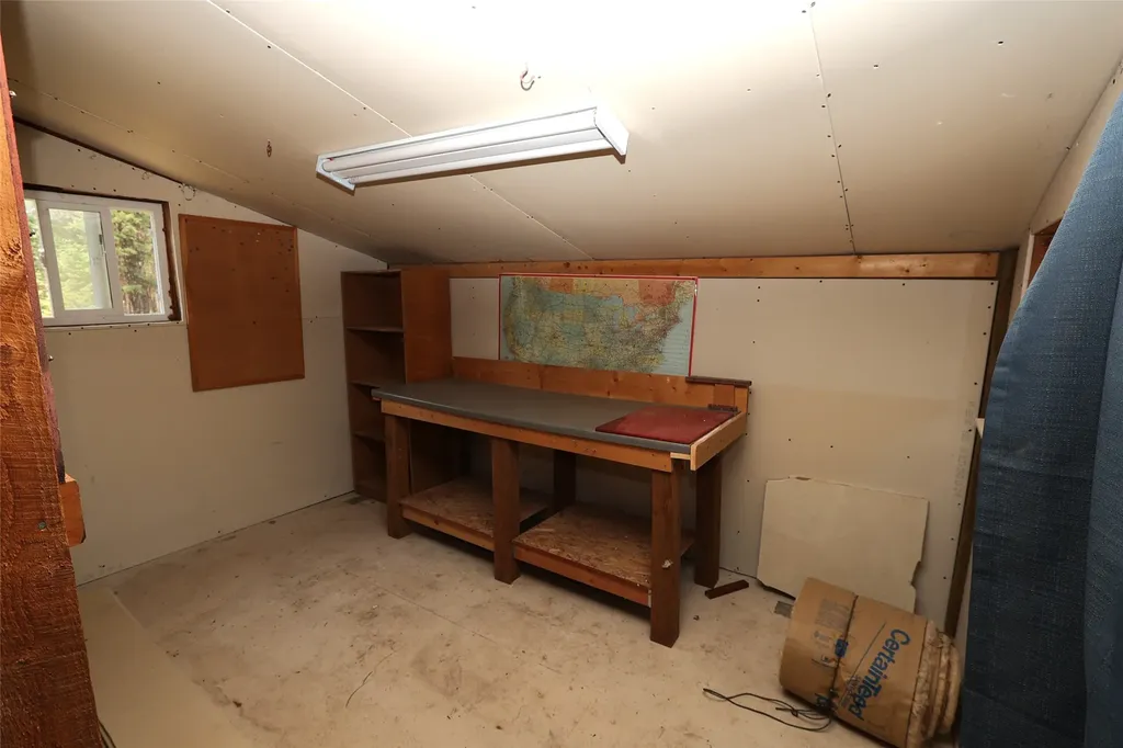 40 Old Cedar Creek Road Plains MT 59859