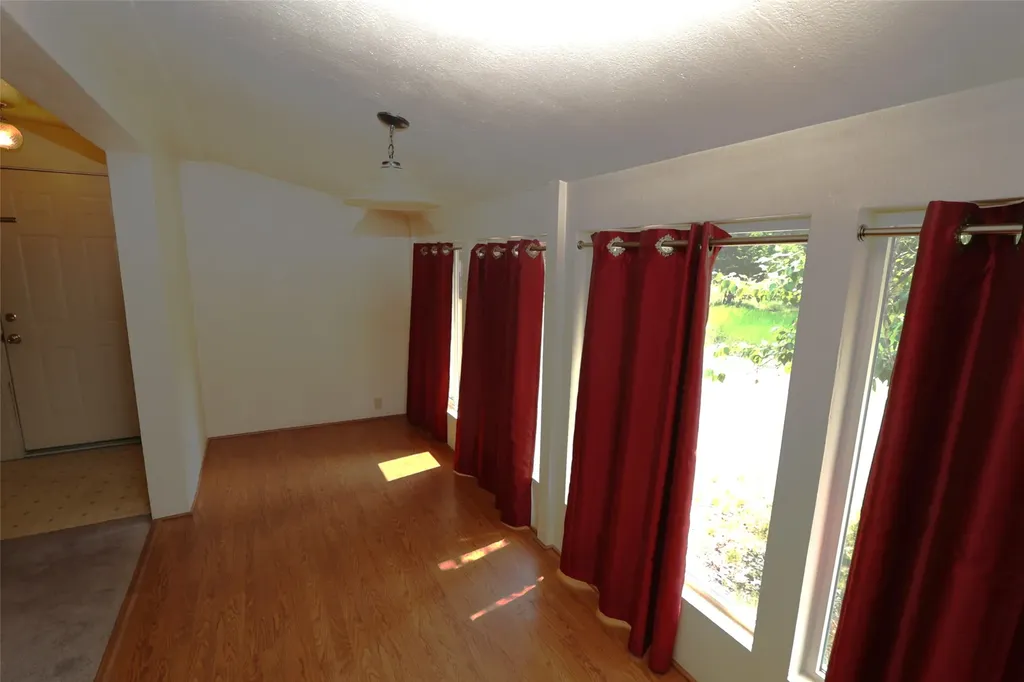 40 Old Cedar Creek Road Plains MT 59859