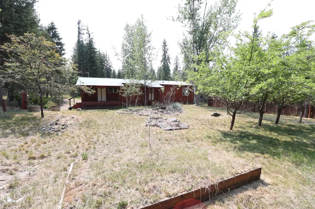 40 Old Cedar Creek Road Plains MT 59859