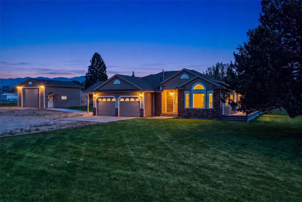 511 Skalkaho Hamilton MT 59840
