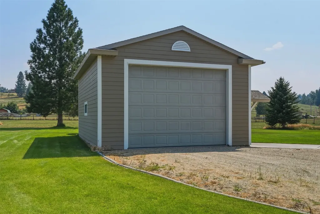 511 Skalkaho Hamilton MT 59840