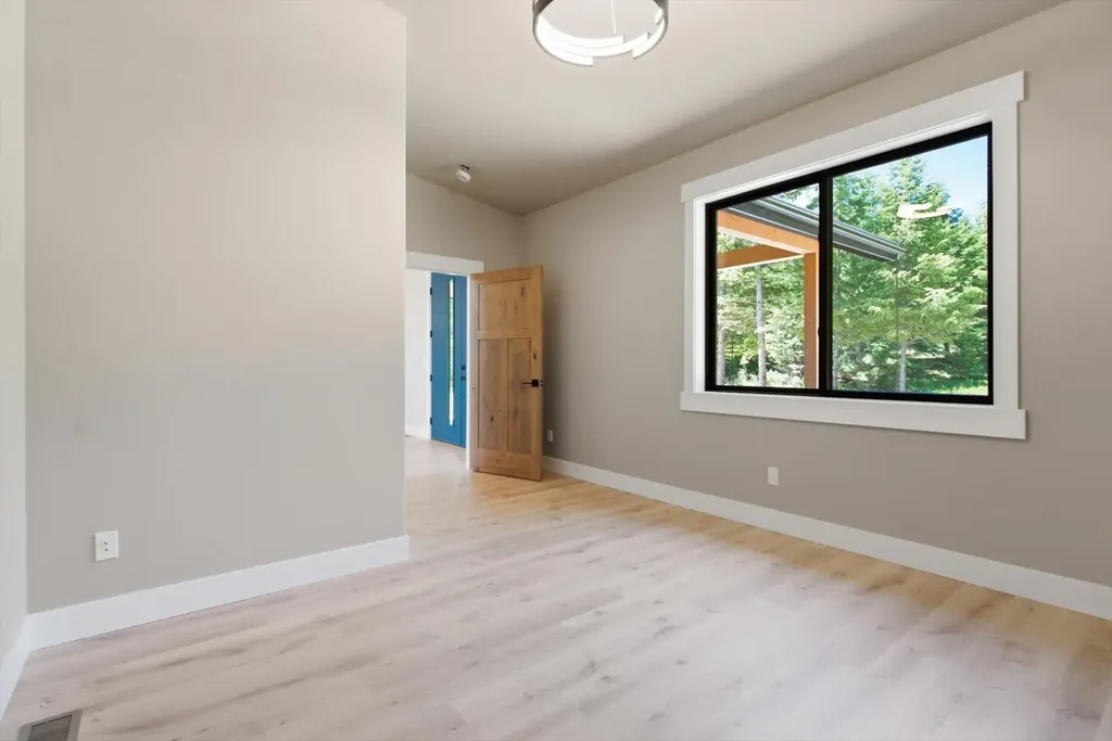 1004 Boon Road Somers MT 59932