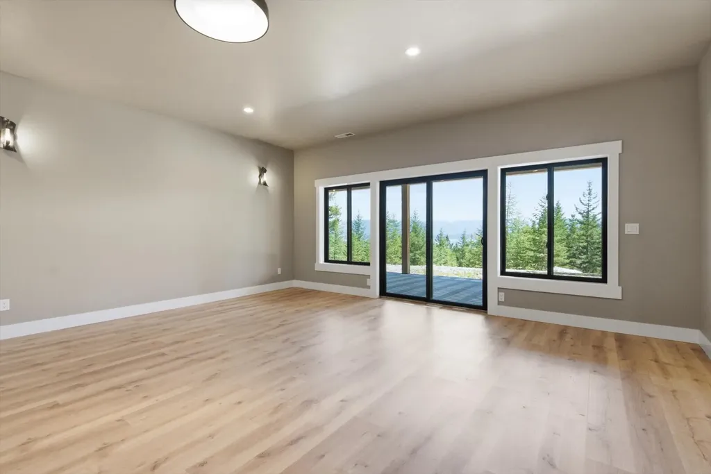 1004 Boon Road Somers MT 59932