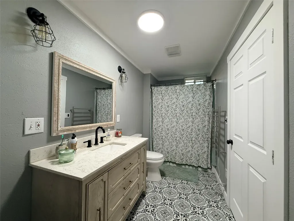 8 Charles Hill Road Plains MT 59859