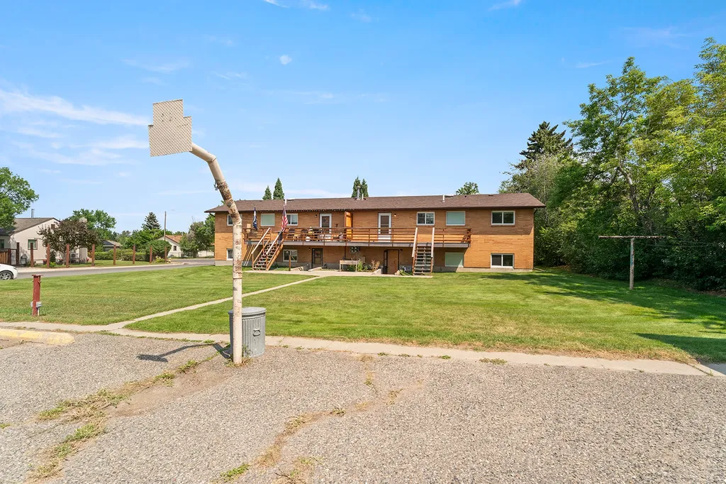 2024 Villard Avenue Helena MT 59601