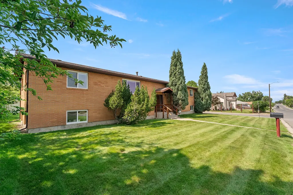 2024 Villard Avenue Helena MT 59601
