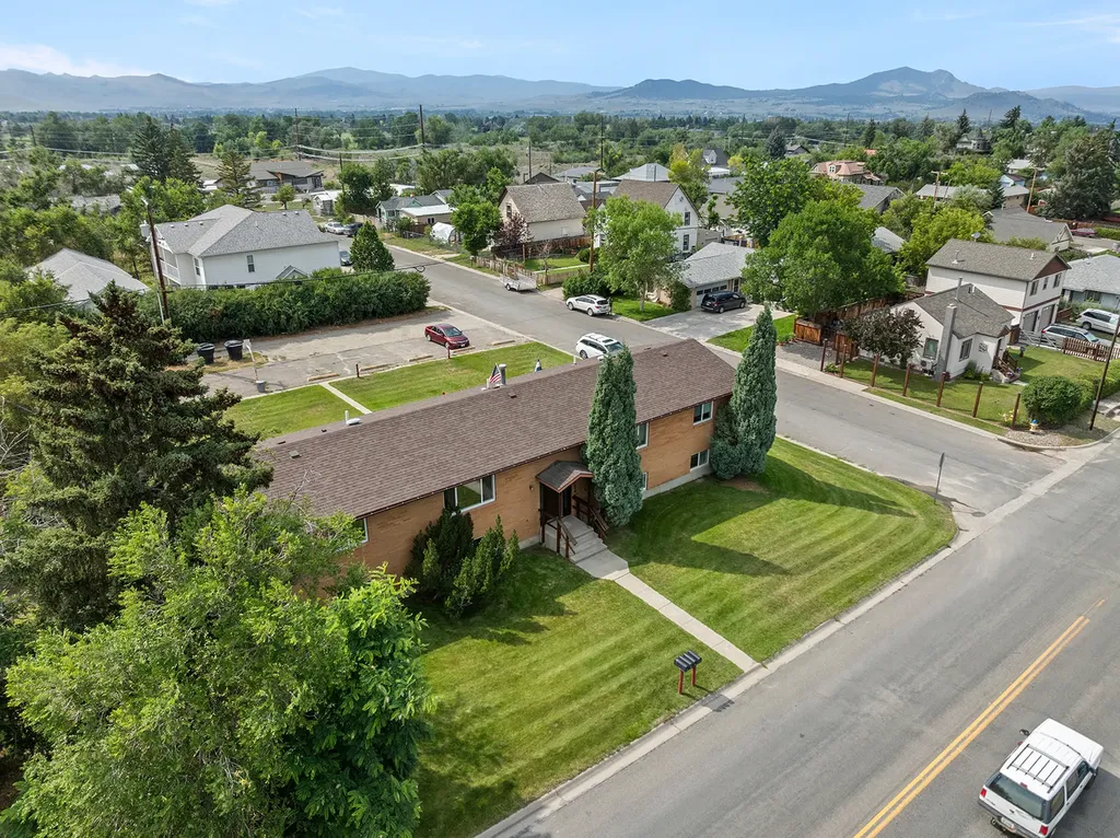 2024 Villard Avenue Helena MT 59601