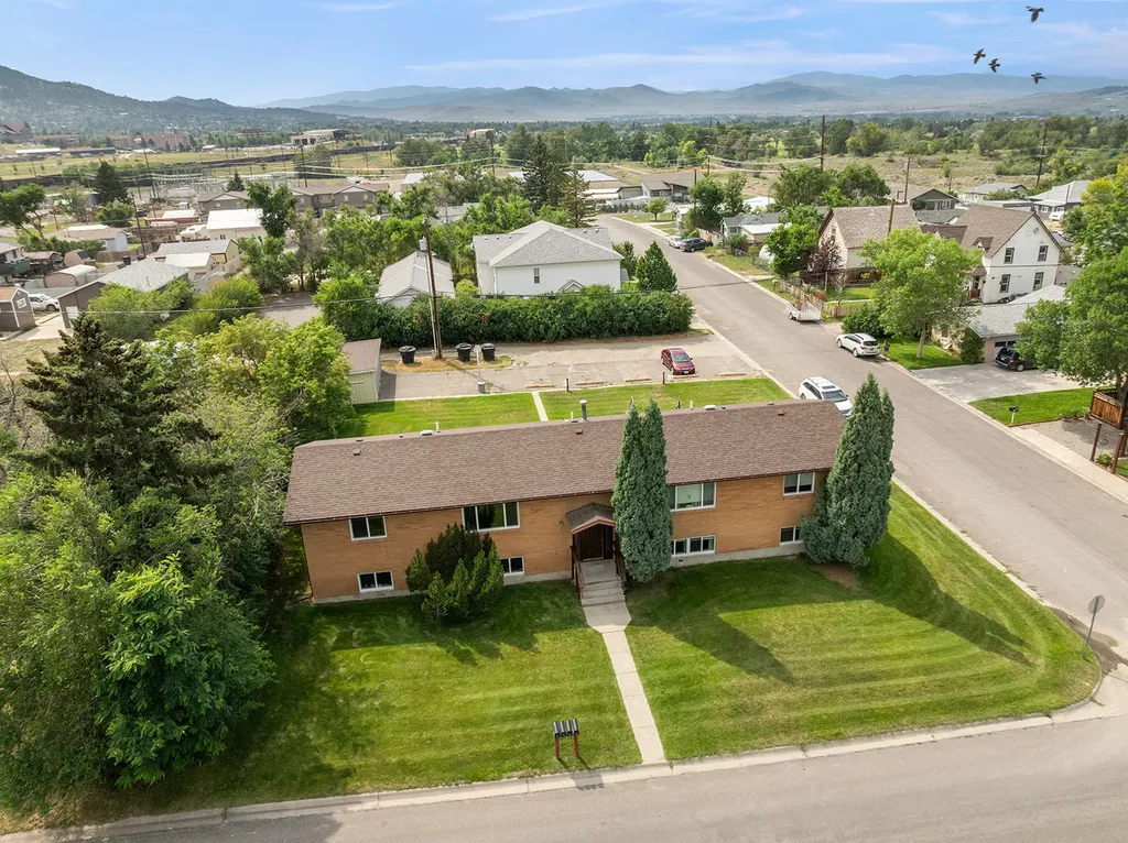 2024 Villard Avenue Helena MT 59601