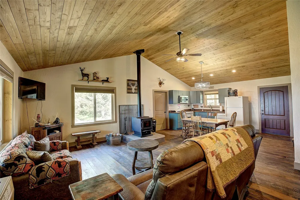 440 High Ridge Trail Kila MT 59920