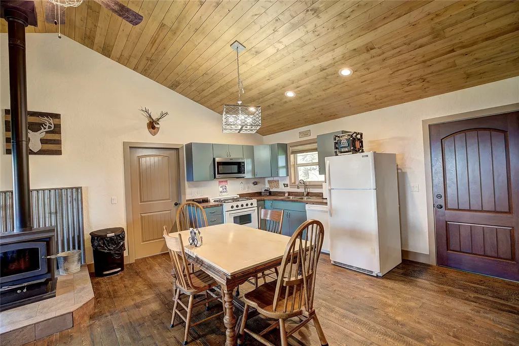 440 High Ridge Trail Kila MT 59920