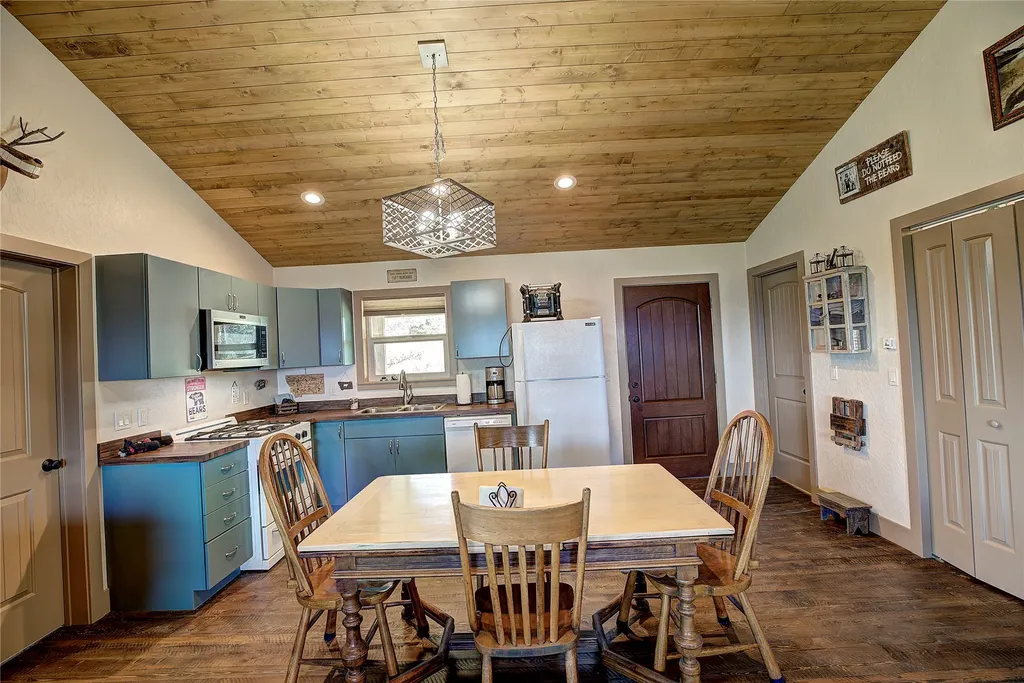 440 High Ridge Trail Kila MT 59920