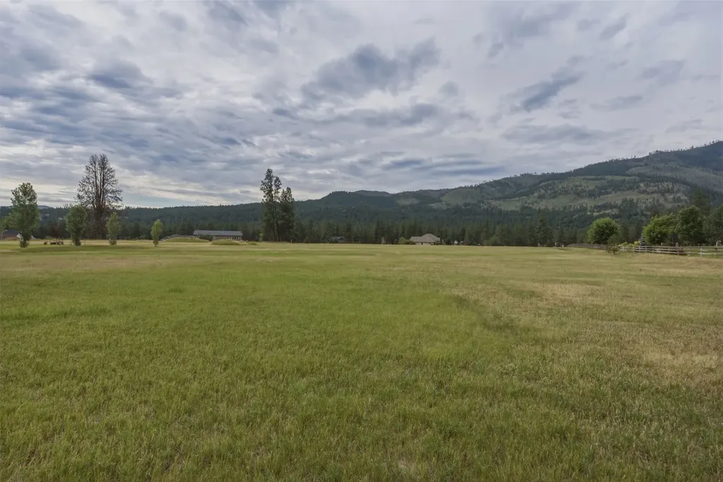 12196 Cowcatcher Drive Lolo MT 59847