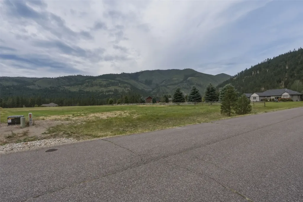 12196 Cowcatcher Drive Lolo MT 59847