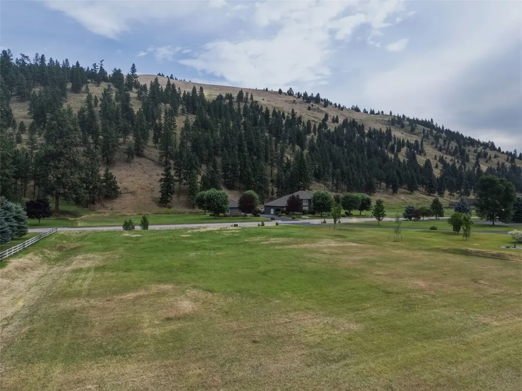12196 Cowcatcher Drive Lolo MT 59847