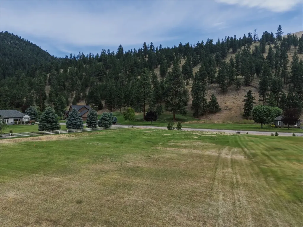 12196 Cowcatcher Drive Lolo MT 59847