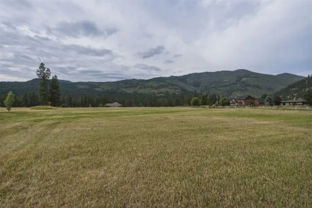 12196 Cowcatcher Drive Lolo MT 59847