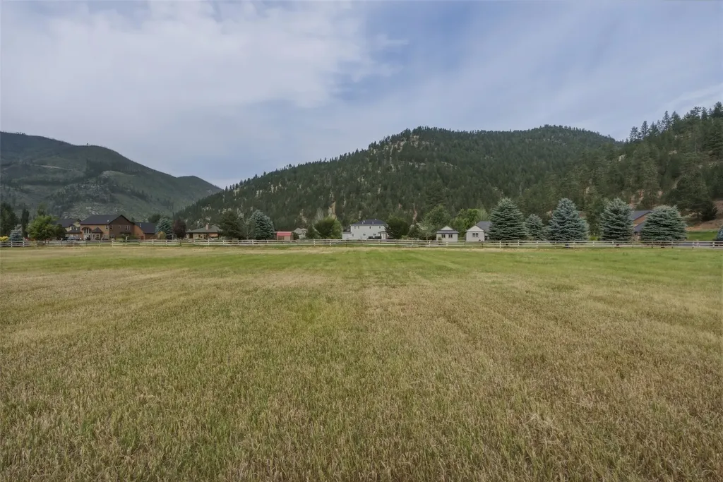 12196 Cowcatcher Drive Lolo MT 59847