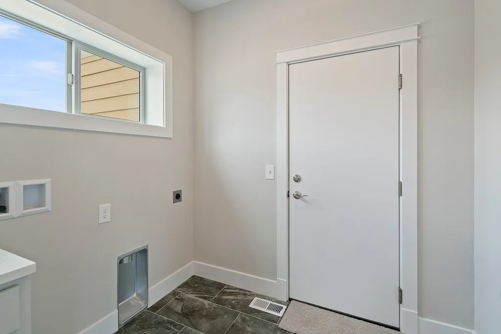 2753 Favor Loop Helena MT 59601