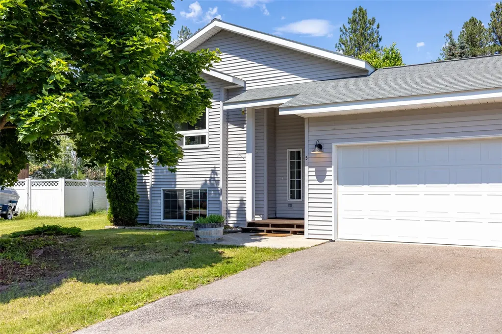 5 Darlene Road Columbia Falls MT 59912