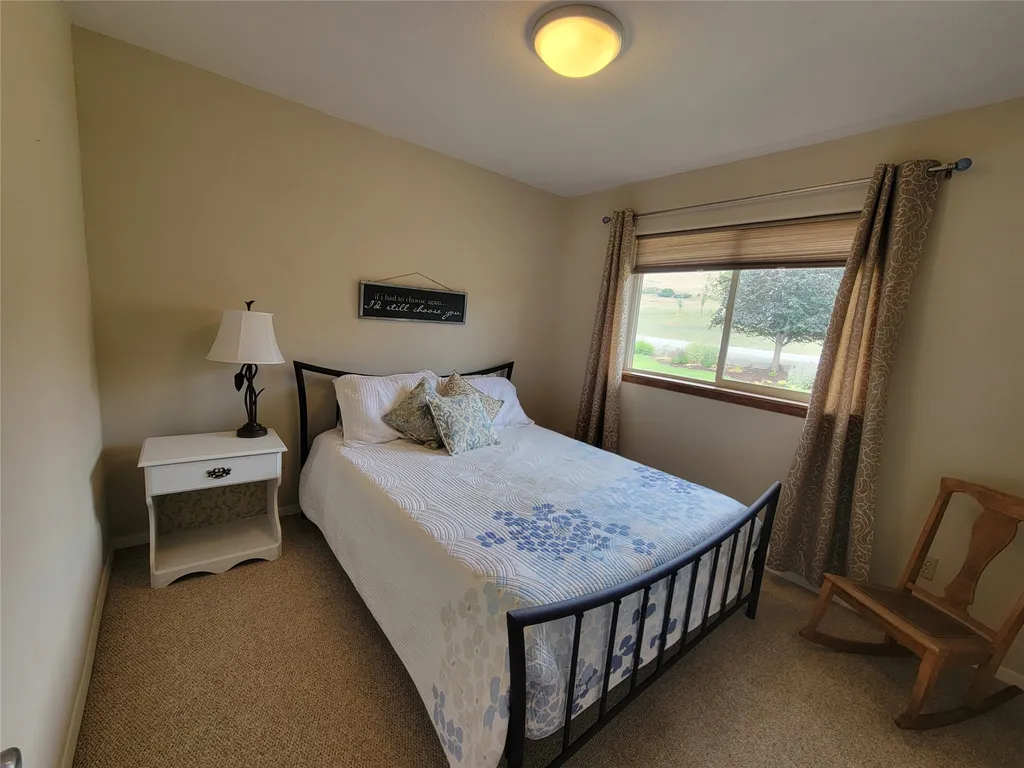2 Mcneil Lane Plains MT 59859
