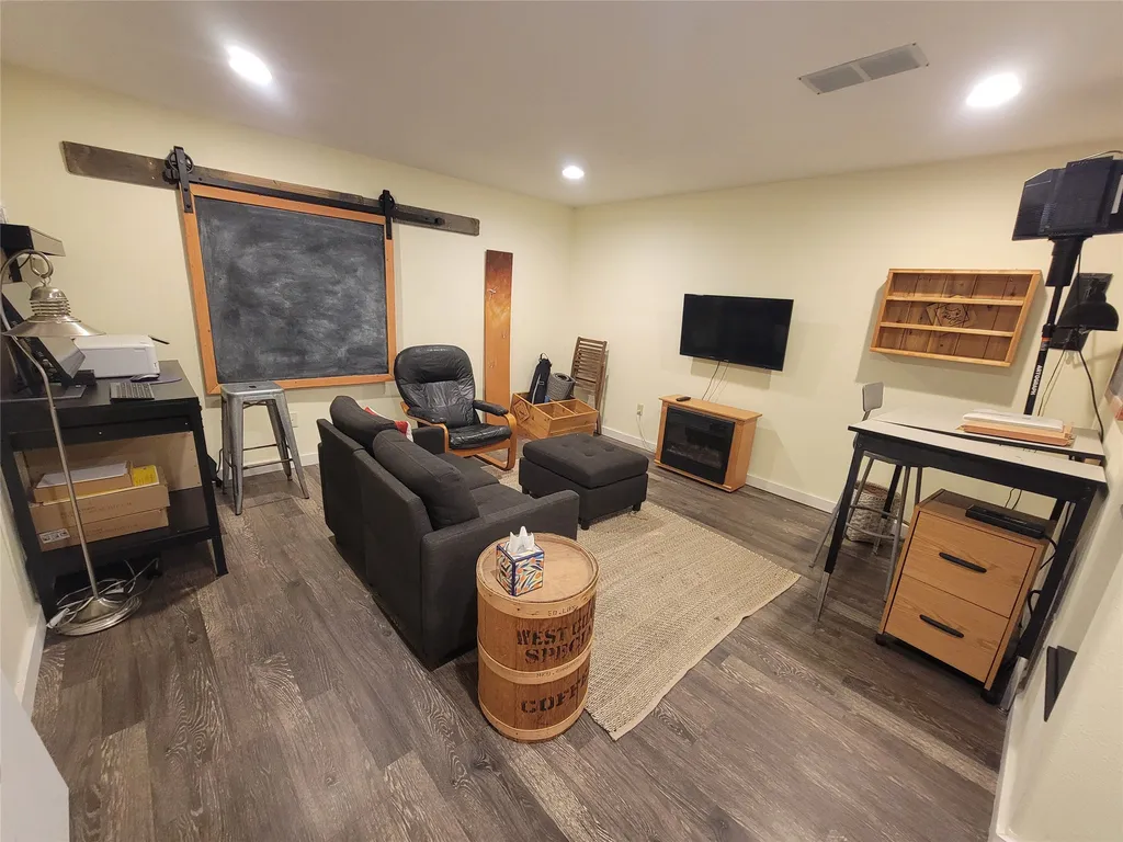 2 Mcneil Lane Plains MT 59859