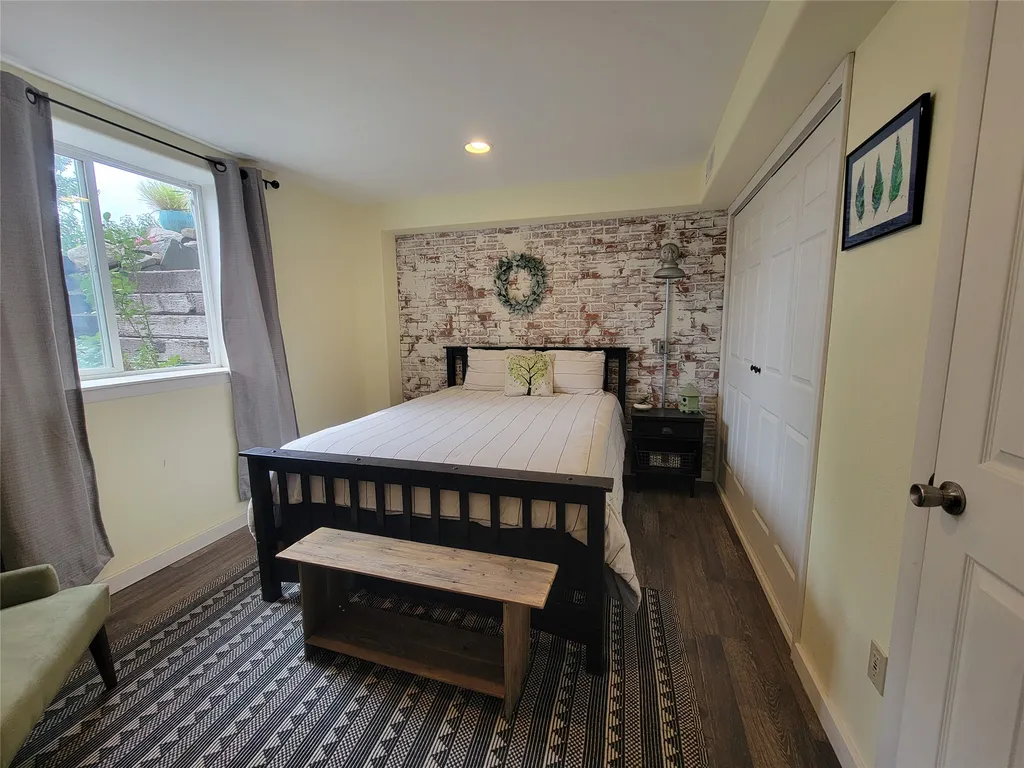 2 Mcneil Lane Plains MT 59859