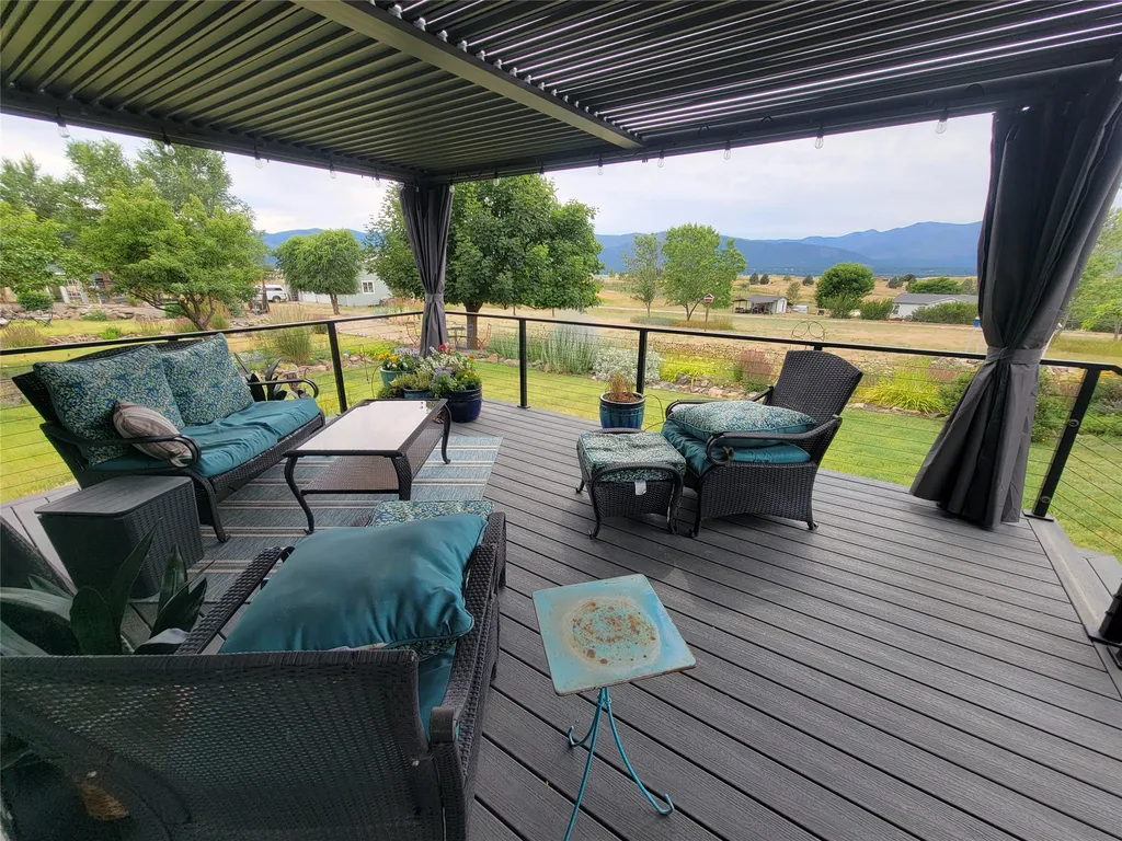 2 Mcneil Lane Plains MT 59859