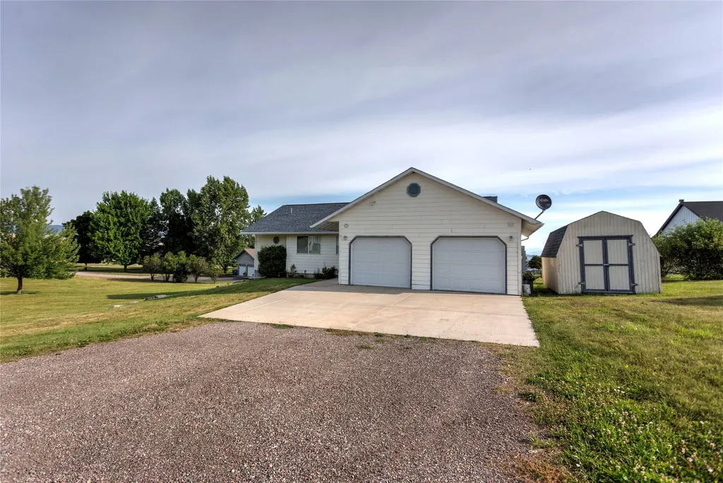 39445 Lakeview Drive Polson MT 59860