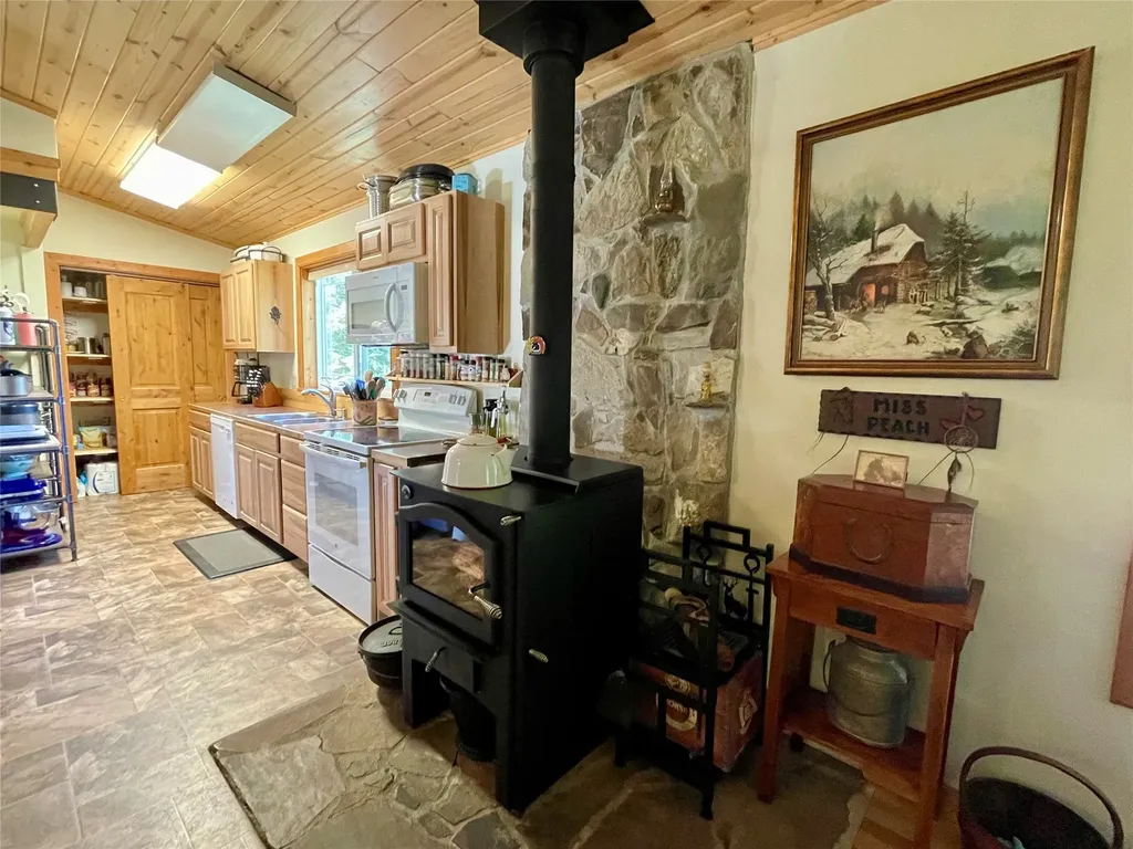 190 Harlow Road Thompson Falls MT 59873