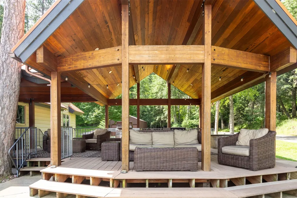 223 Lake Blaine Drive Kalispell MT 59901