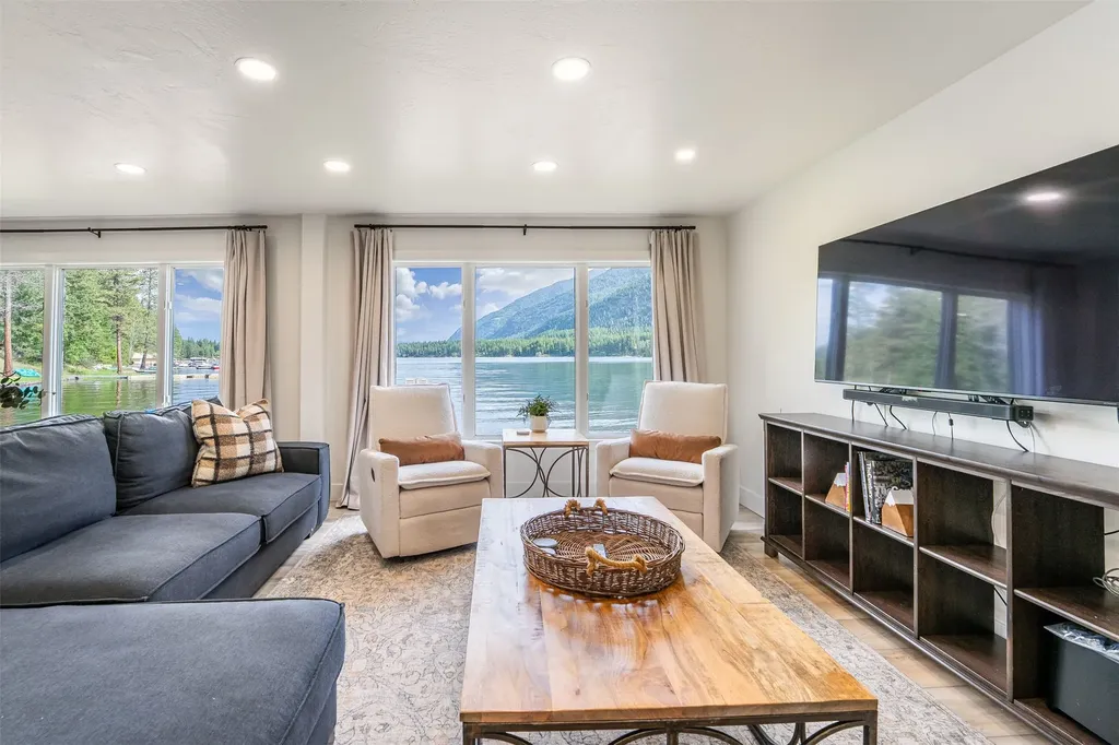 223 Lake Blaine Drive Kalispell MT 59901